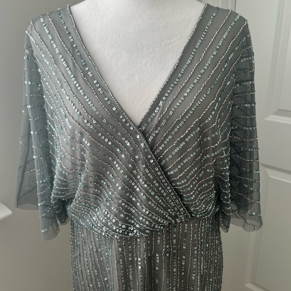 Adrianna Papell Sequin Long Dress Sz 14p - Picture 2 of 8